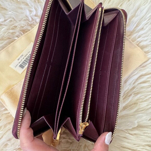 Louis Vuitton Vernis Zippy Wallet in Rouge Fauviste - Excellent Condition - Picture 6 of 10